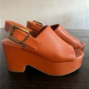 Tan Charlotte Stone Platform Clogs Size 7